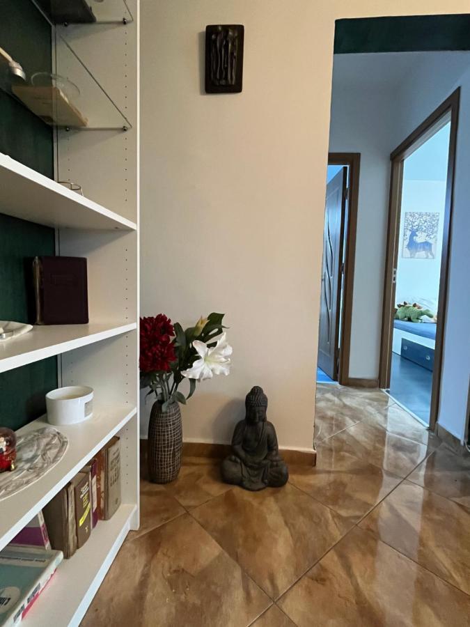 Ferienwohnung Casa Cartilor - House Of Book'S Bukarest Exterior foto